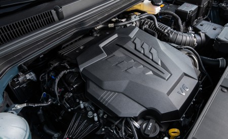 2022 Kia Carnival Engine Wallpapers  450x275 (26)