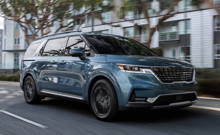 2022 Kia Carnival Front Three-Quarter Wallpapers  450x275 (4)