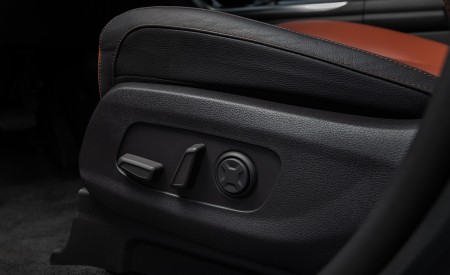 2022 Kia Carnival Interior Detail Wallpapers 450x275 (41)