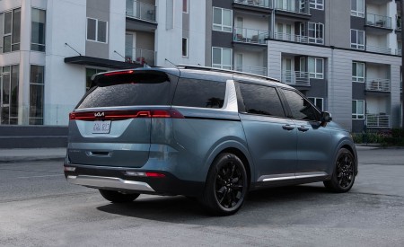 2022 Kia Carnival Rear Three-Quarter Wallpapers 450x275 (14)