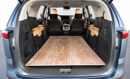 2022 Kia Carnival Trunk Wallpapers  450x275 (66)