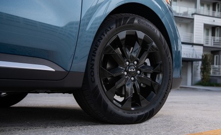 2022 Kia Carnival Wheel Wallpapers 450x275 (16)