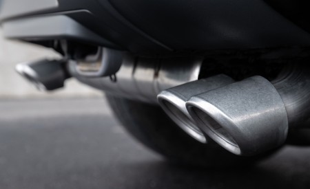 2022 Land Rover Defender V8 110 Exhaust Wallpapers 450x275 (24)