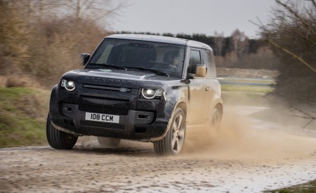 2022 Land Rover Defender V8 90 Front Wallpapers  450x275 (21)