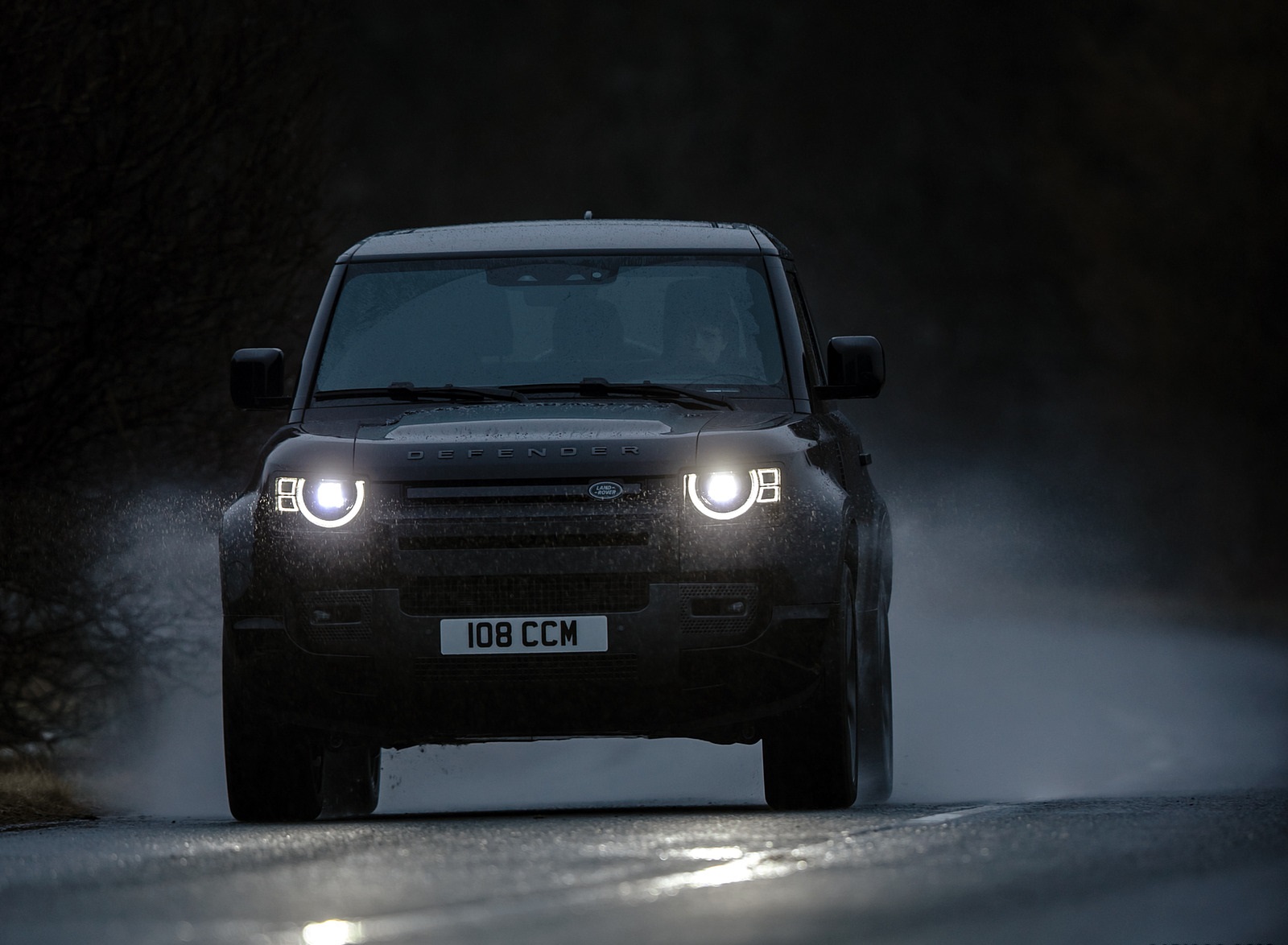 2022 Land Rover Defender V8 90 Front Wallpapers  (15)