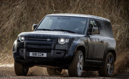 2022 Land Rover Defender V8 90 Front Wallpapers 450x275 (23)