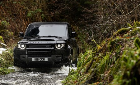 2022 Land Rover Defender V8 90 Off-Road Wallpapers  450x275 (35)