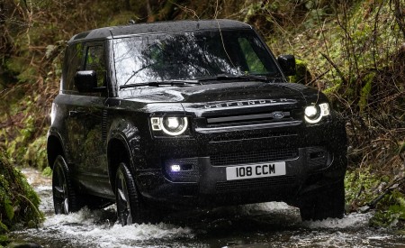 2022 Land Rover Defender V8 90 Off-Road Wallpapers  450x275 (27)