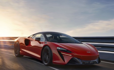 2022 McLaren Artura Front Three-Quarter Wallpapers 450x275 (2)