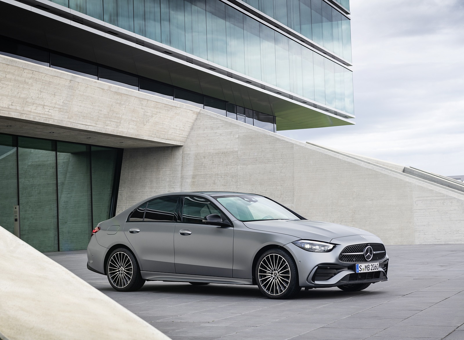 2022 Mercedes-Benz C-Class (Color: Selenite Grey Magno) Front Three-Quarter Wallpapers (13)