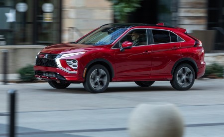 2022 Mitsubishi Eclipse Cross Front Three-Quarter Wallpapers 450x275 (5)
