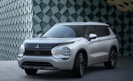 2022 Mitsubishi Outlander Front Three-Quarter Wallpapers 450x275 (27)