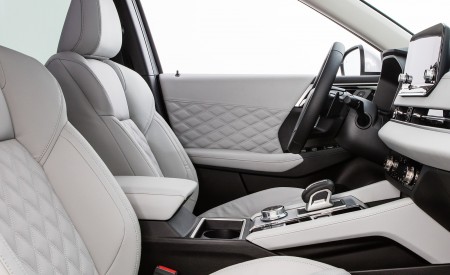 2022 Mitsubishi Outlander Interior Front Seats Wallpapers 450x275 (41)