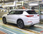 2022 Mitsubishi Outlander Production Wallpapers 150x120