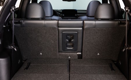 2022 Mitsubishi Outlander Trunk Wallpapers  450x275 (74)