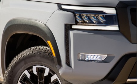 2022 Nissan Frontier Detail Wallpapers 450x275 (12)