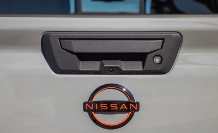 2022 Nissan Frontier Detail Wallpapers  450x275 (18)