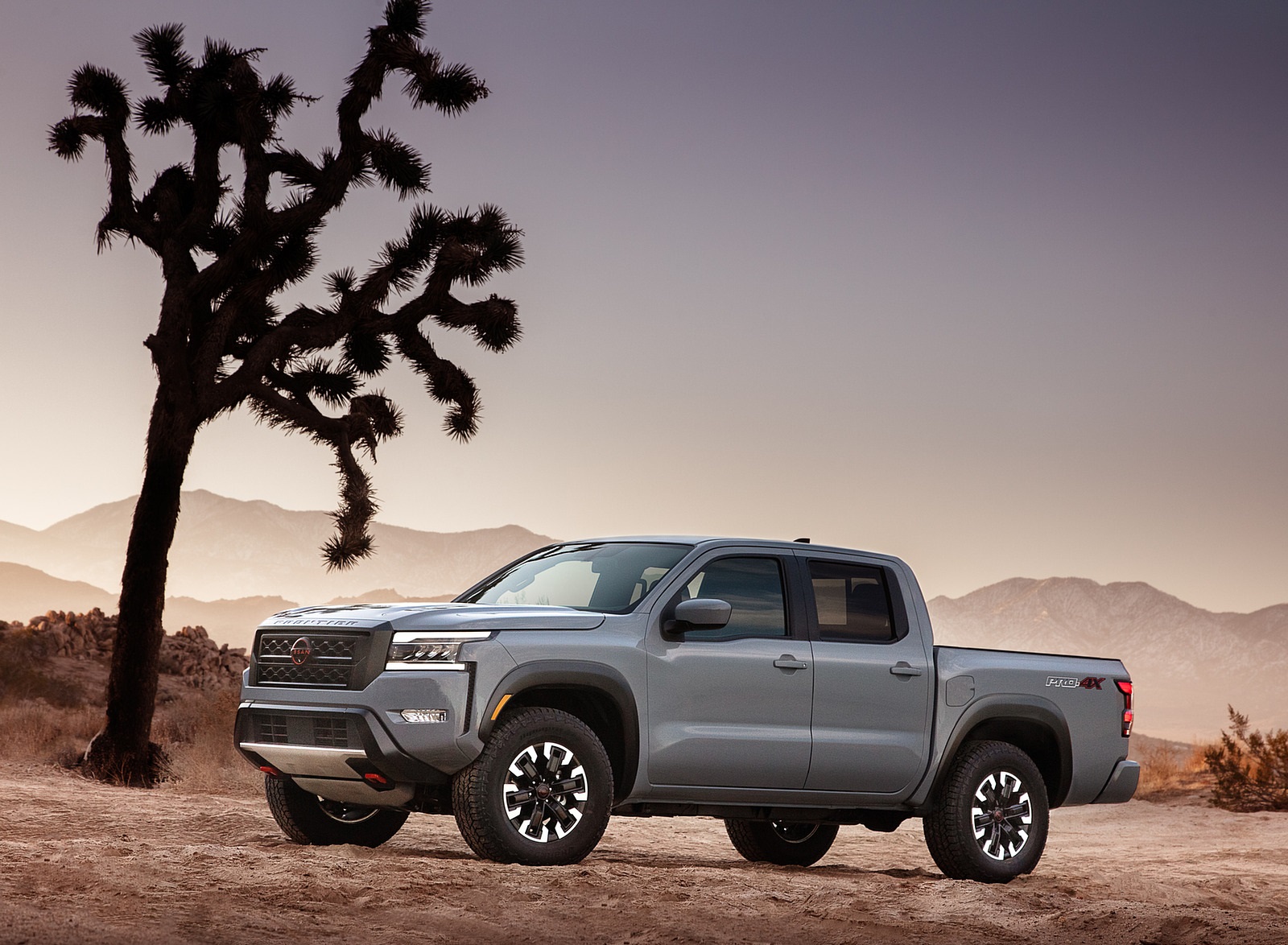 2022 Nissan Frontier Front Three-Quarter Wallpapers (3)