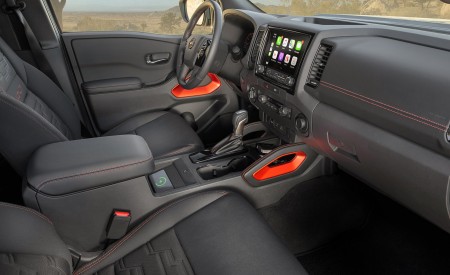 2022 Nissan Frontier Interior Detail Wallpapers 450x275 (31)