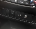 2022 Nissan Frontier Interior Detail Wallpapers  150x120 (29)