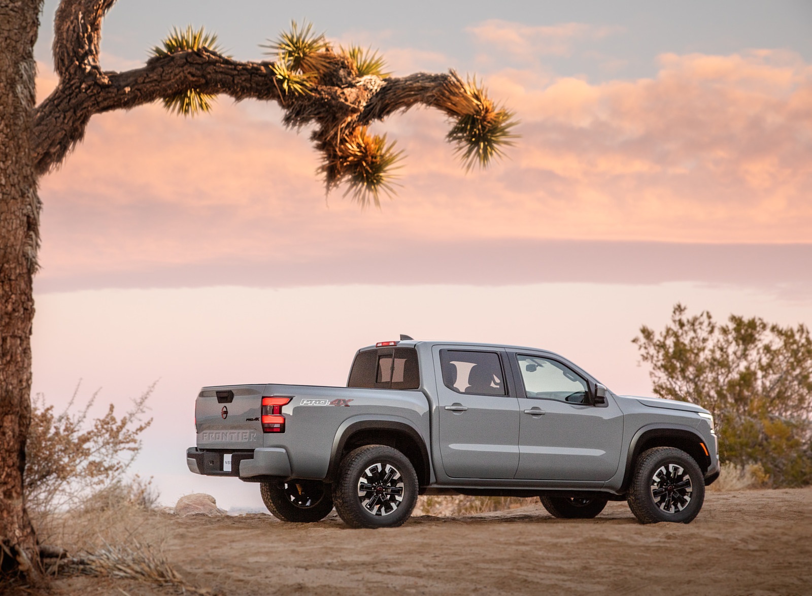 2022 Nissan Frontier Rear Three-Quarter Wallpapers (8)