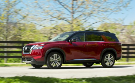 2022 Nissan Pathfinder Front Three-Quarter Wallpapers 450x275 (43)