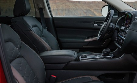 2022 Nissan Pathfinder Interior Wallpapers 450x275 (84)