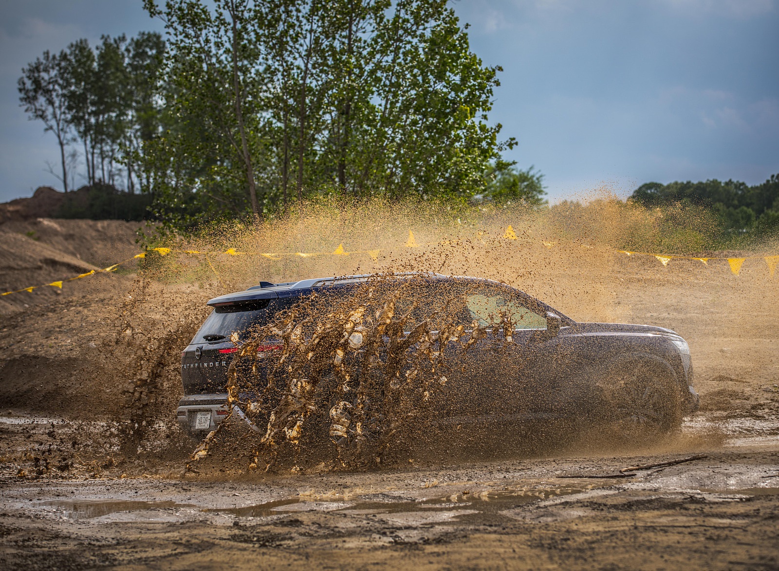 2022 Nissan Pathfinder Off-Road Wallpapers  #12 of 94