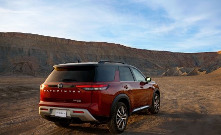 2022 Nissan Pathfinder Rear Three-Quarter Wallpapers 450x275 (51)