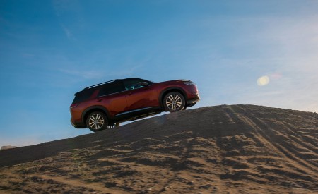 2022 Nissan Pathfinder Side Wallpapers 450x275 (62)