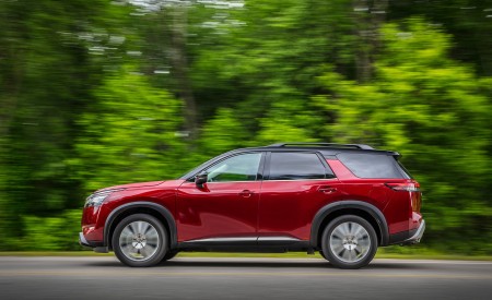2022 Nissan Pathfinder Side Wallpapers 450x275 (16)