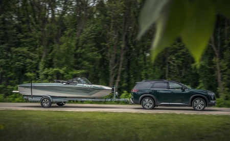 2022 Nissan Pathfinder Towing Wallpapers 450x275 (2)