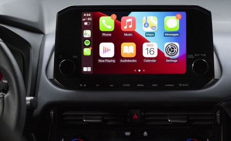 2022 Nissan Qashqai Central Console Wallpapers  450x275 (180)