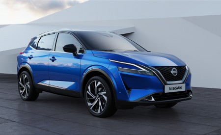 2022 Nissan Qashqai Front Three-Quarter Wallpapers  450x275 (131)