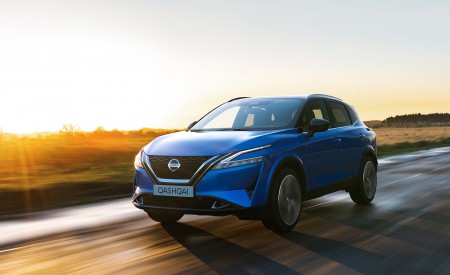 2022 Nissan Qashqai Front Three-Quarter Wallpapers  450x275 (118)