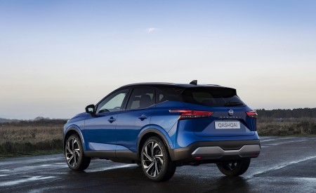 2022 Nissan Qashqai Rear Three-Quarter Wallpapers 450x275 (126)