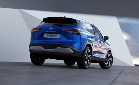 2022 Nissan Qashqai Rear Three-Quarter Wallpapers 450x275 (138)