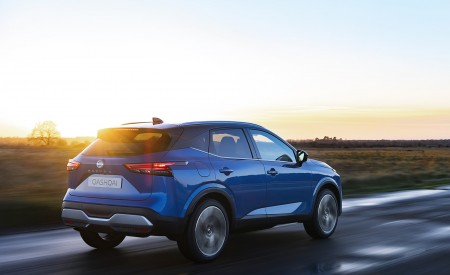 2022 Nissan Qashqai Rear Three-Quarter Wallpapers 450x275 (122)