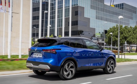 2022 Nissan Qashqai Rear Three-Quarter Wallpapers 450x275 (21)