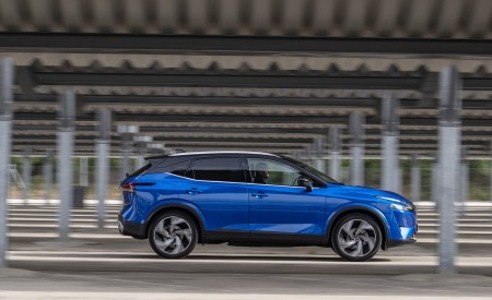 2022 Nissan Qashqai Side Wallpapers 450x275 (25)