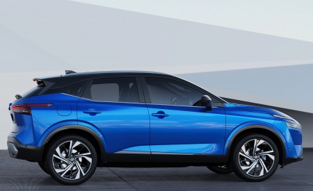 2022 Nissan Qashqai Side Wallpapers 450x275 (135)