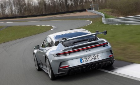 2022 Porsche 911 GT3 (Color: Dolomite Silver Metallic) Rear Wallpapers 450x275 (220)