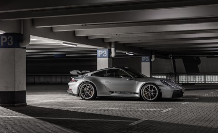 2022 Porsche 911 GT3 (Color: Dolomite Silver Metallic) Side Wallpapers 450x275 (229)