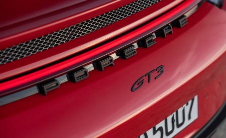 2022 Porsche 911 GT3 (Color: Guards Red) Badge Wallpapers  450x275 (68)