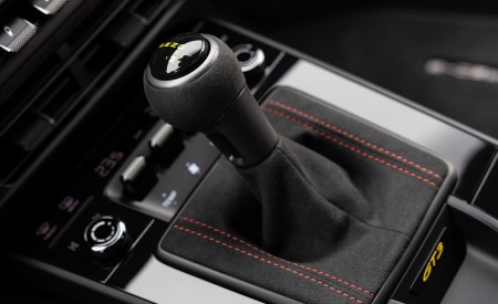 2022 Porsche 911 GT3 (Color: Guards Red) Central Console Wallpapers 450x275 (86)