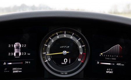 2022 Porsche 911 GT3 (Color: Guards Red) Instrument Cluster Wallpapers 450x275 (75)