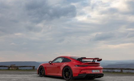 2022 Porsche 911 GT3 (Color: Guards Red) Rear Three-Quarter Wallpapers 450x275 (42)