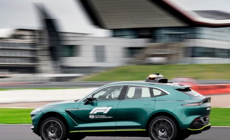 2021 Aston Martin DBX Formula 1 Medical Car Side Wallpapers  450x275 (4)