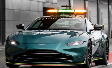 2021 Aston Martin Vantage Formula 1 Safety Car Front Wallpapers 450x275 (8)