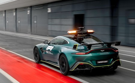 2021 Aston Martin Vantage Formula 1 Safety Car Rear Three-Quarter Wallpapers  450x275 (5)